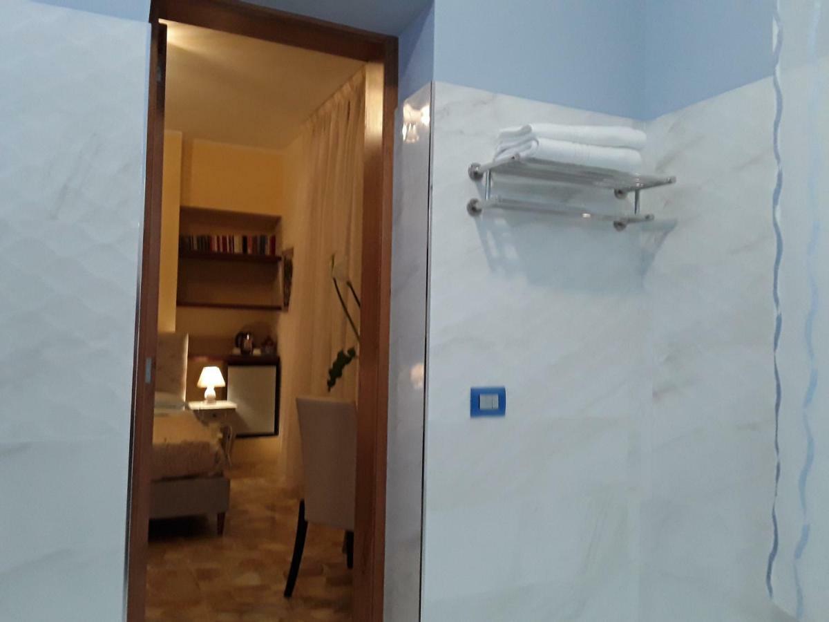 Bed and Breakfast La Riviera Milazzo Esterno foto